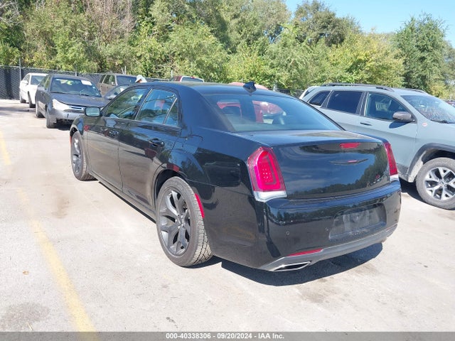 2C3CCABG3NH236430 Chrysler 300 S