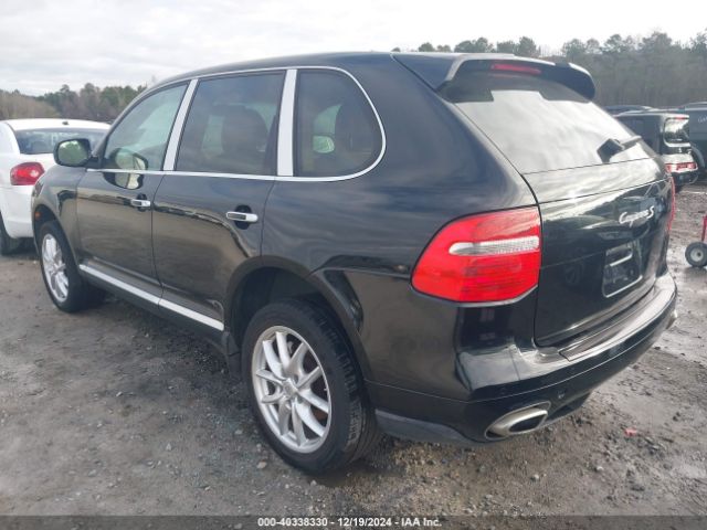 2010 PORSCHE CAYENNE WP1AB2AP9ALA50562 Photo 2