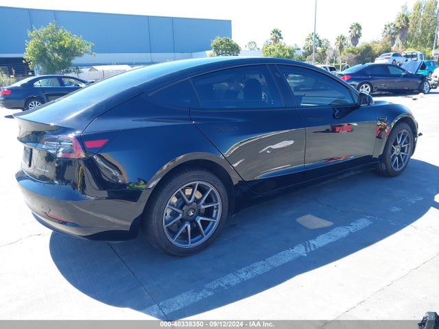 2021 TESLA MODEL 3 5YJ3E1EB4MF002954 Photo 3