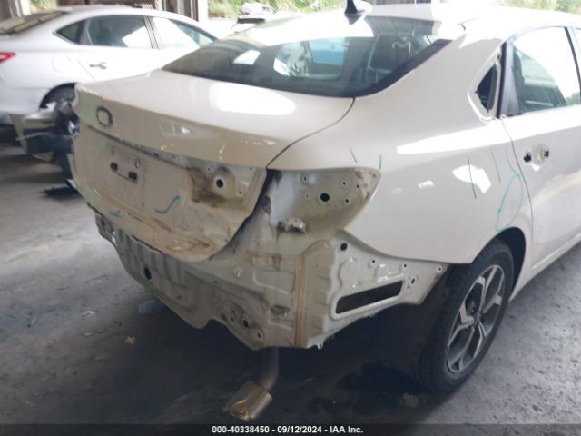 3KPF24AD3KE018337 KIA Forte Lxs
