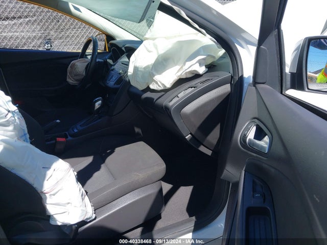 Ford FOCUS SE 2015 1FADP3F23FL262129 Image 5