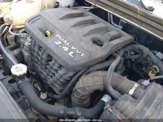 1C3CCBAB3EN121734 Chrysler 200 LX