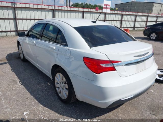 1C3CCBAB3EN121734 Chrysler 200 LX