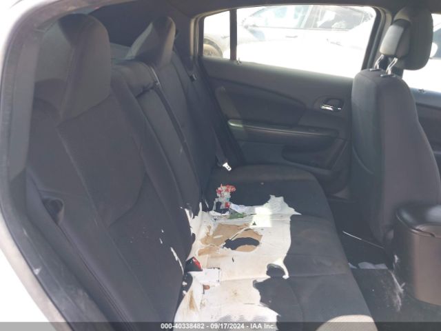 1C3CCBAB3EN121734 Chrysler 200 LX