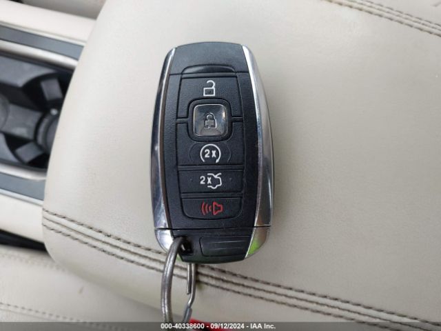 5LMCJ1C94JUL15218 Lincoln Mkc Premiere
