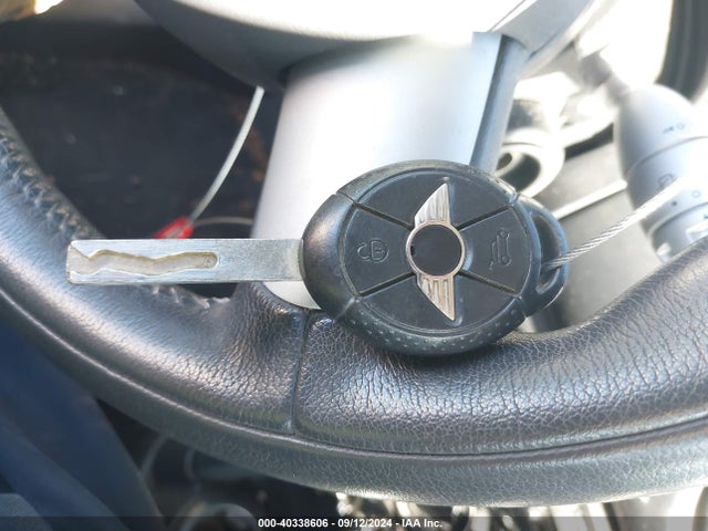 2005 MINI COOPER WMWRC33445TJ67267 Photo 10