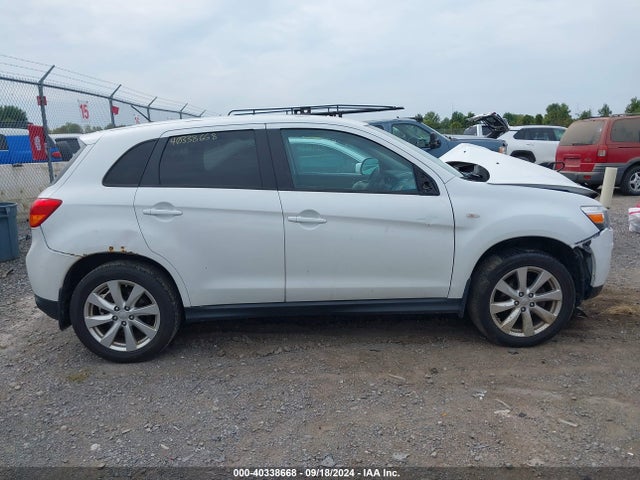 4A4AR3AU4FE018583 Mitsubishi Outlander Sport Es
