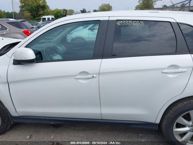 4A4AR3AU4FE018583 Mitsubishi Outlander Sport Es