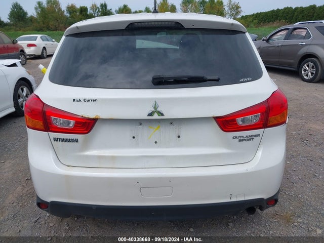 4A4AR3AU4FE018583 Mitsubishi Outlander Sport Es