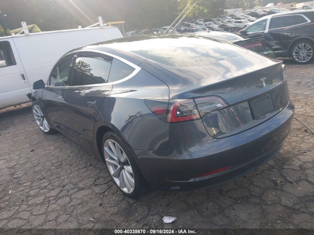 2019 TESLA MODEL 3 5YJ3E1EAXKF397548 Photo 2
