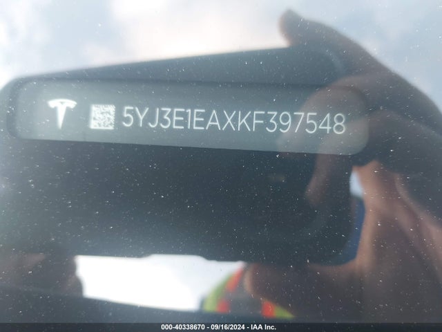 2019 TESLA MODEL 3 5YJ3E1EAXKF397548 Photo 8