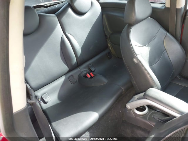 2006 MINI COOPER S WMWRE33596TJ38061 Photo 7