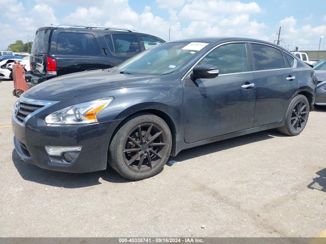 Nissan Altima 2.5 Sv 2015 1N4AL3AP8FC477006 Image 2