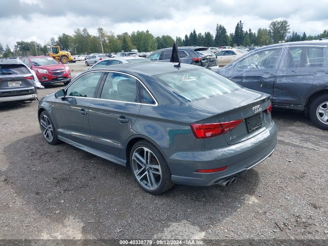 Audi A3 40 Premium 2019 WAUGUGFF2KA102188 Image 3