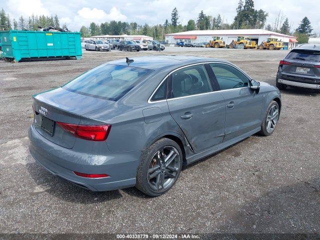 Audi A3 40 Premium 2019 WAUGUGFF2KA102188 Image 4