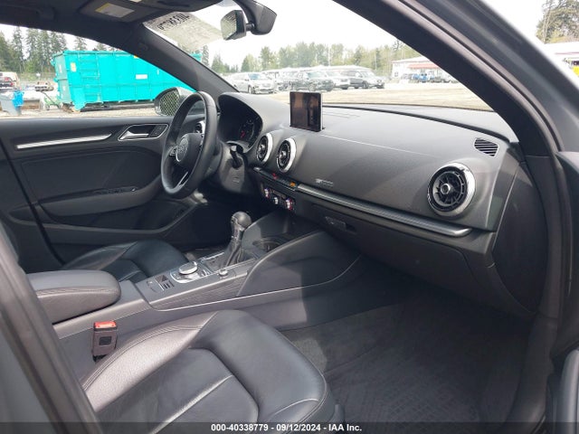 Audi A3 40 Premium 2019 WAUGUGFF2KA102188 Image 5
