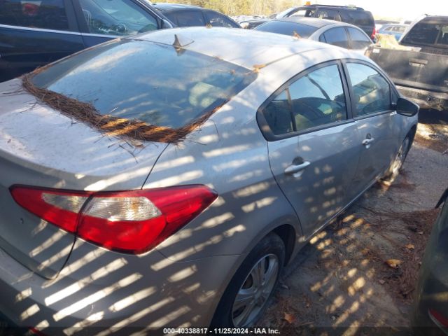 KNAFK4A64F5379057 KIA FORTE LX