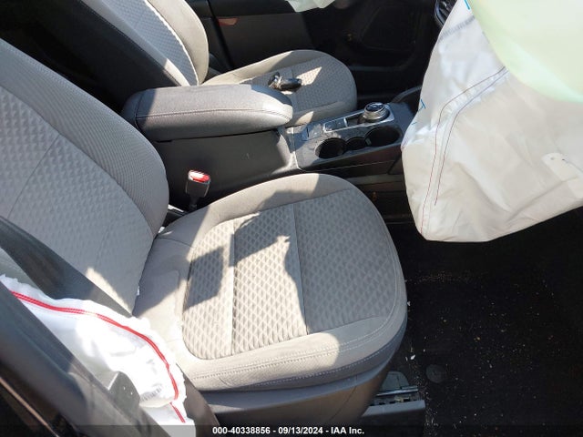 1FMCU9G66LUB37016 Ford ESCAPE SE