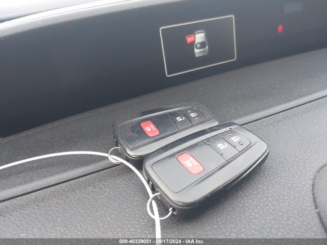 Toyota Prius Two 2016 JTDKBRFU1G3006089 Image 11