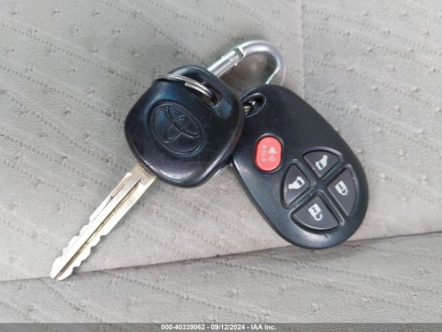 5TDKZ3DC4HS779349 Toyota Sienna Le 8 Passenger