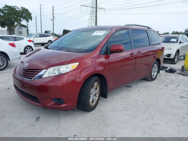 5TDKZ3DC4HS779349 Toyota Sienna Le 8 Passenger