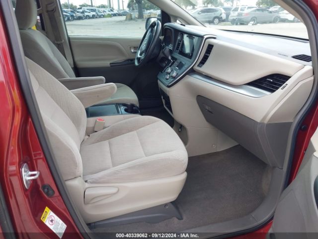 5TDKZ3DC4HS779349 Toyota Sienna Le 8 Passenger