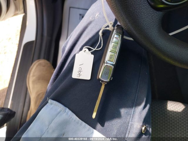 KNDJ23AU1M7144901 KIA SOUL LX