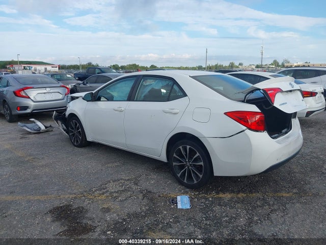 Toyota COROLLA SE 2017 2T1BURHE5HC869342 Image 3