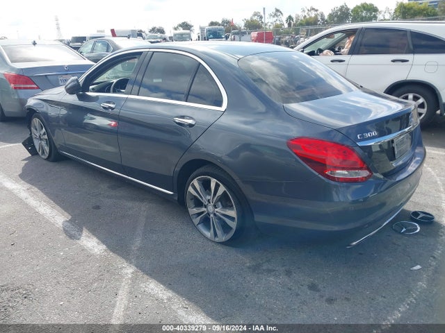 55SWF4JB0GU166643 Mercedes-Benz C 300 Luxury/sport