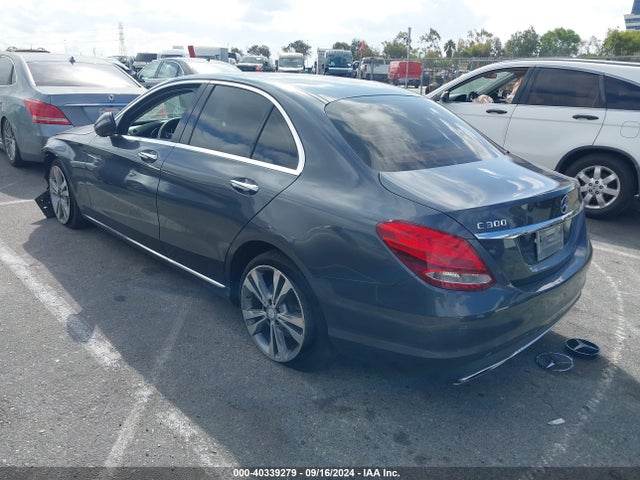 55SWF4JB0GU166643 Mercedes-Benz C 300 Luxury/sport