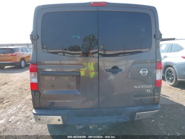 5BZAF0AAXHN850968 Nissan Nv Passenger Nv3500 Hd Sl V8