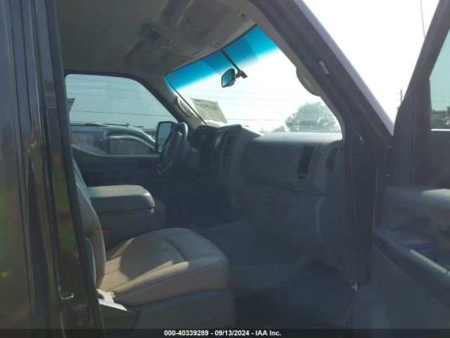 5BZAF0AAXHN850968 Nissan Nv Passenger Nv3500 Hd Sl V8