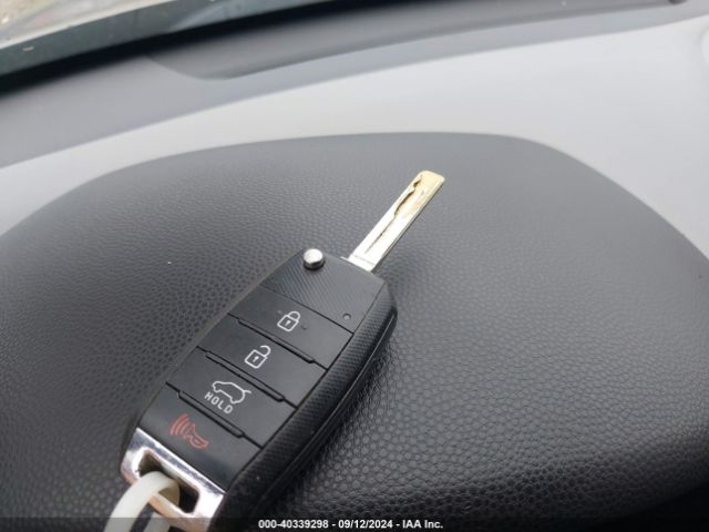 KNDJP3A50E7067417 KIA SOUL +