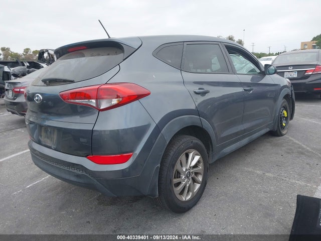 Hyundai TUCSON SE 2017 KM8J23A45HU423108 Image 4