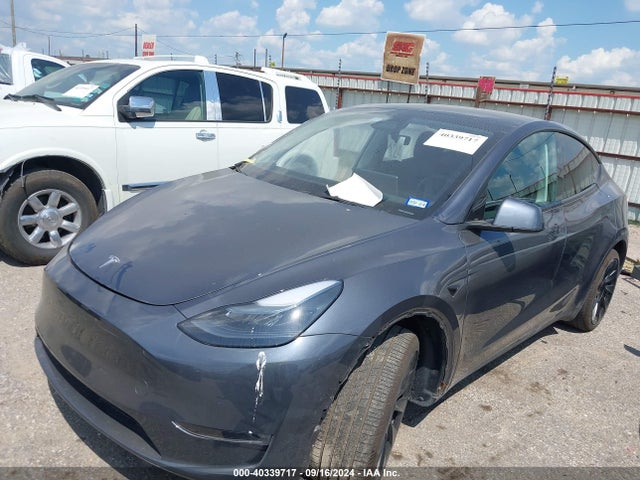 2023 TESLA MODEL Y 7SAYGAEE4PF882782 Photo 1
