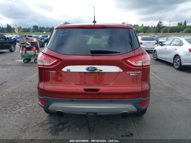 1FMCU9J93EUB85112 Ford Escape Titanium