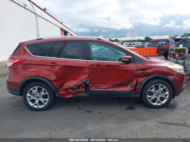 1FMCU9J93EUB85112 Ford Escape Titanium