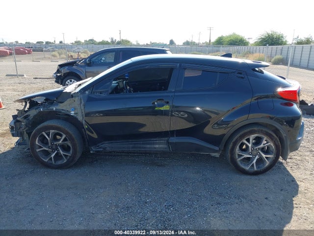 Toyota C-HR XLE 2018 NMTKHMBX6JR039580 Image 15