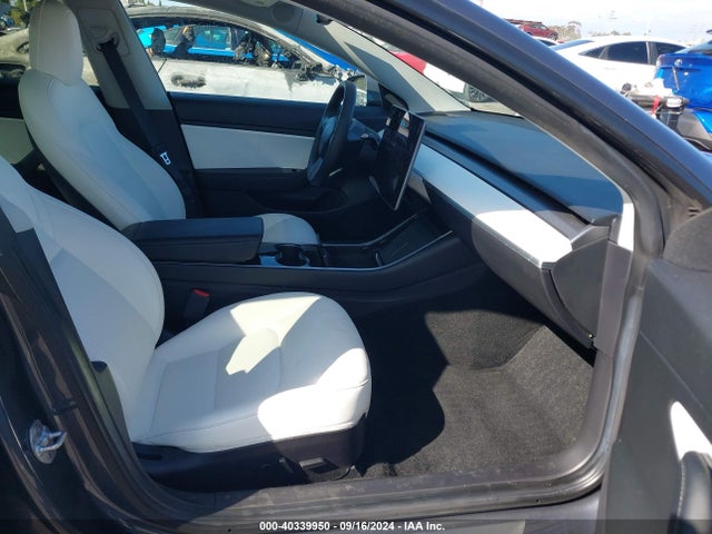 2020 TESLA MODEL 3 5YJ3E1EB5LF801835 Photo 4