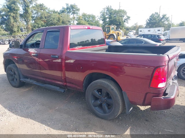 1C6RR7FG4HS618701 RAM 1500 Express Quad Cab 4x4 6'4 Box