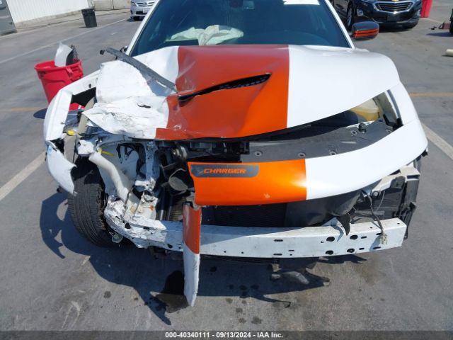 2C3CDXHG4KH568282 Dodge Charger Gt Rwd