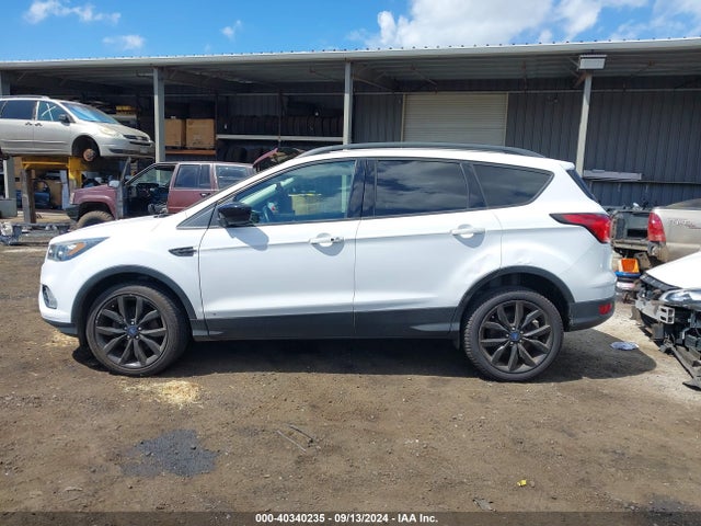 Ford ESCAPE SE 2019 1FMCU9GD6KUA06469 Image 14