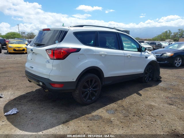 Ford ESCAPE SE 2019 1FMCU9GD6KUA06469 Image 4