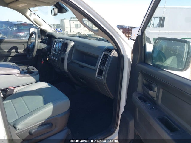 3C6RR7KT8HG622437 RAM 1500 Tradesman  4x4 5'7 Box