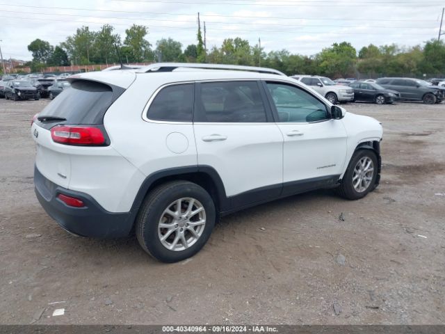 1C4PJMCS2GW331413 Jeep Cherokee Latitude