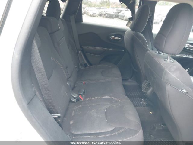 1C4PJMCS2GW331413 Jeep Cherokee Latitude