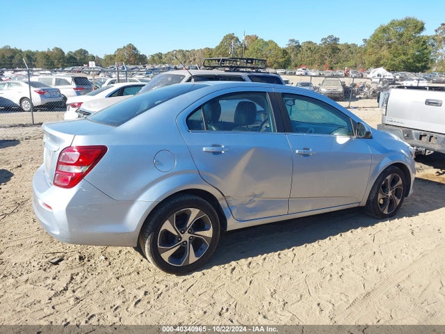 Chevrolet Sonic Premier 2018 1G1JF5SB9J4105461 Image 13