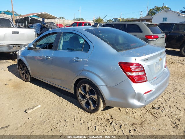 Chevrolet Sonic Premier 2018 1G1JF5SB9J4105461 Image 3
