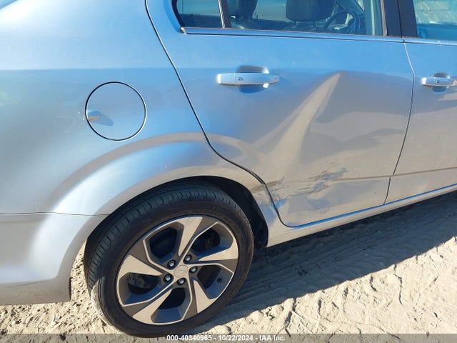 Chevrolet Sonic Premier 2018 1G1JF5SB9J4105461 Image 6