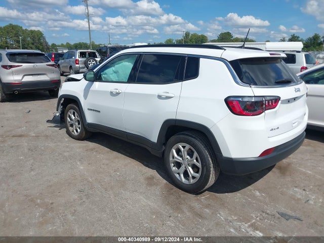 3C4NJDBNXRT111660 Jeep Compass Latitude 4x4